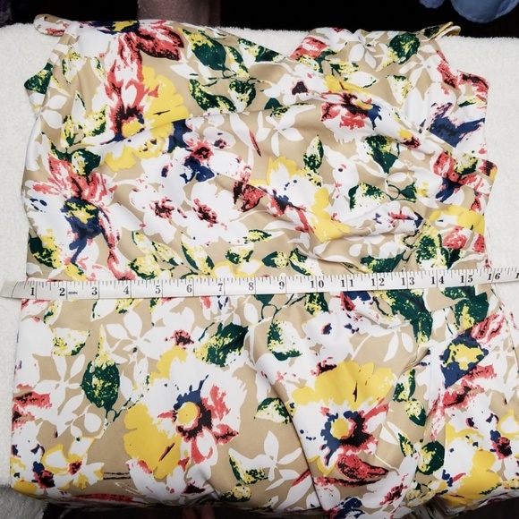 Tan Floral Eshakti Lined Dress with Pockets! - Picture 7 of 8